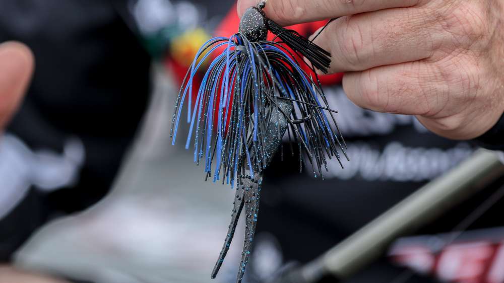 Then Morgenthaler went to a 3/4-ounce black-and-blue Lunker Lures jig paired with a black-and-blue Zoom Salty Chunkâ¦