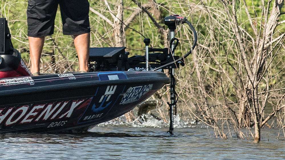 Instead it was wrapped up in the cover and flailed about at the surface.
