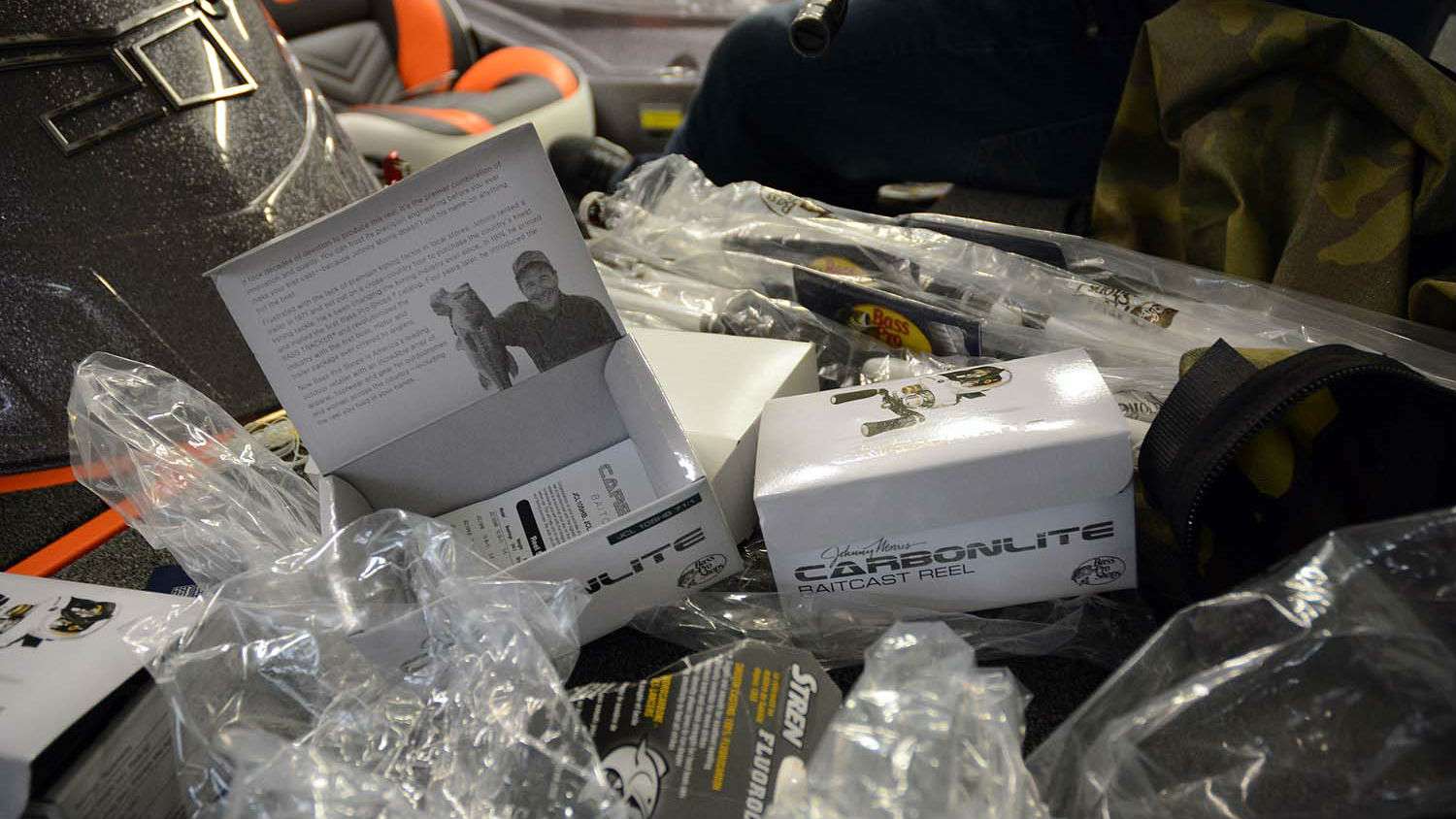 A shipment of Johnny Morris Carbonlite casting reels is unpacked and ready for matching up with the brandâs recognizable white rods. Lane tries to speculate and plan every scenario he will encounter for a specific tournament when choosing his rods and reels.