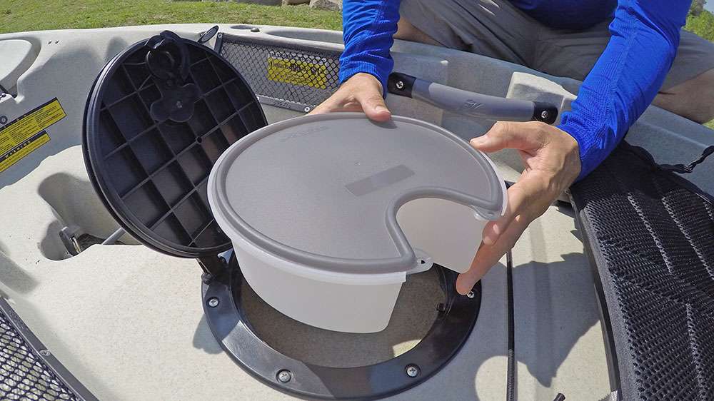 It's easily removable allowing the boater to fill it up with the necessary tackle from the garage, or tackle room. 