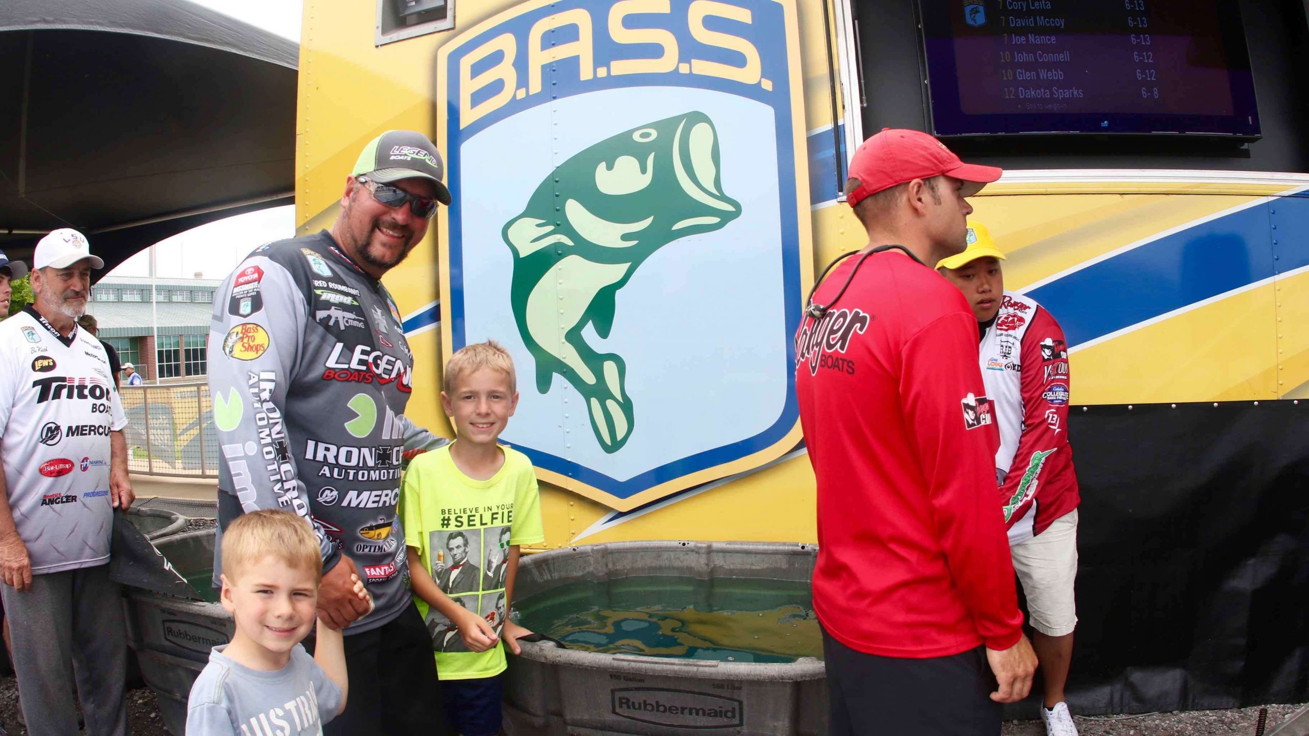 Fred Roumbanis of Bixby, Okla., went to the weigh-in stage with his sons, Jackson, 9, and Avery, 4 Â½. Roumbanis is 70th with 9-5.