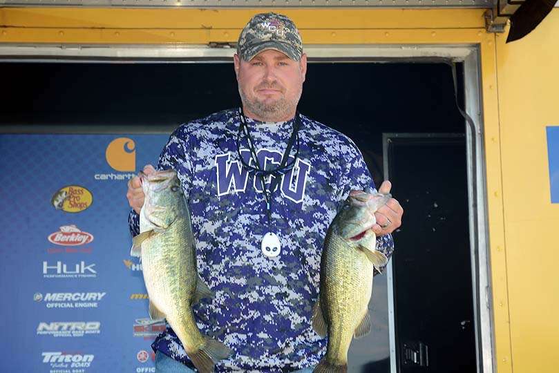 Jason Ashe of Western Carolina University has 15 pounds, 12 ounces. He is seventh place in the standings. 
