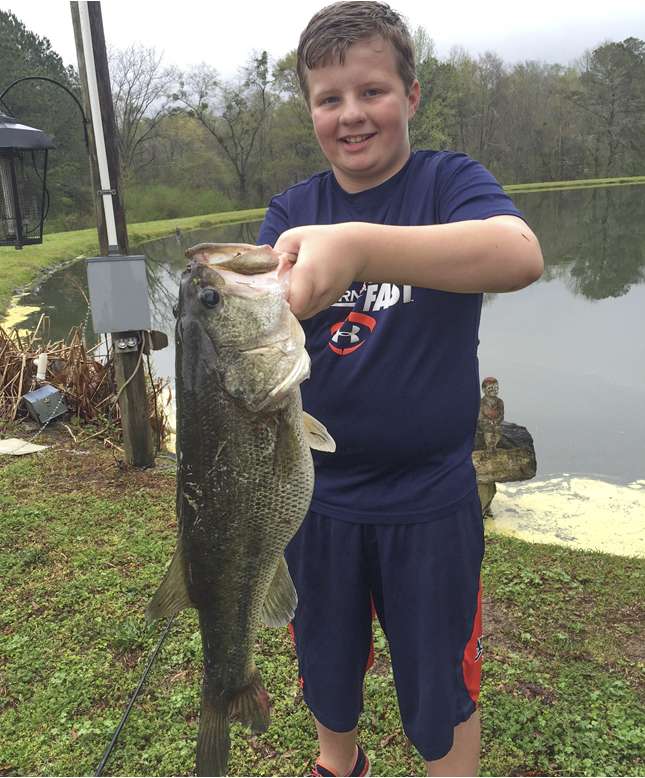 <b>Brayden Pritchard</b><br>
Alabama<br>
10-0<br>
Private lake, Alabama<br>
1/8-ounce Rooster Tail (peacock) <br>