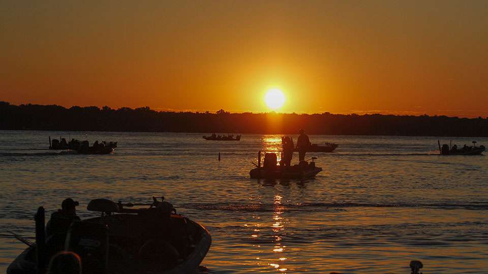 Day 1 of the Bass Pro Shops Bassmaster Northern Open on Oneida Lake gets underway as 199 boaters and non-boaters head out in search of the biggest limit of smallmouth and largemouth possible.