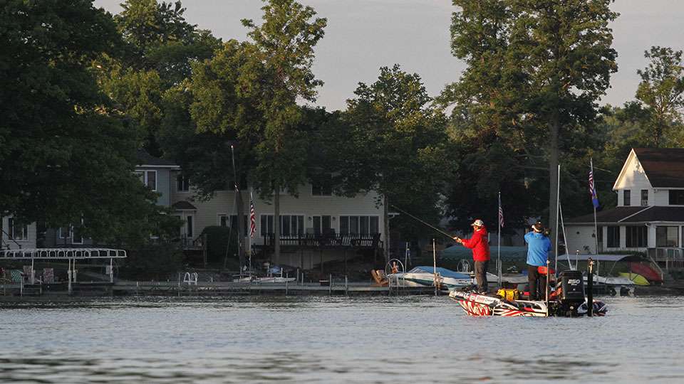 Shimizu started Saturday's Top 50 cut in 3rd place and ventured on Cayuga Lake looking for enough weight to make it to Championship Sunday.