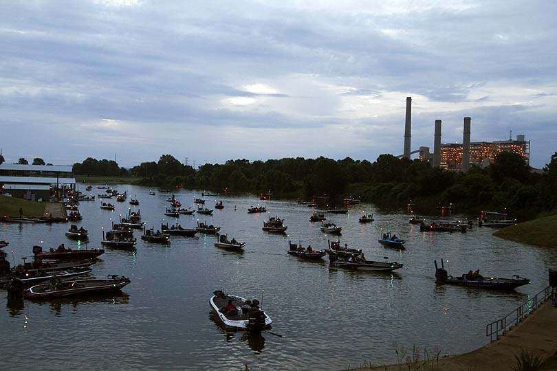 The tournament field of 194 boats, each with a boater and non-boater, will fish on the Arkansas River. 