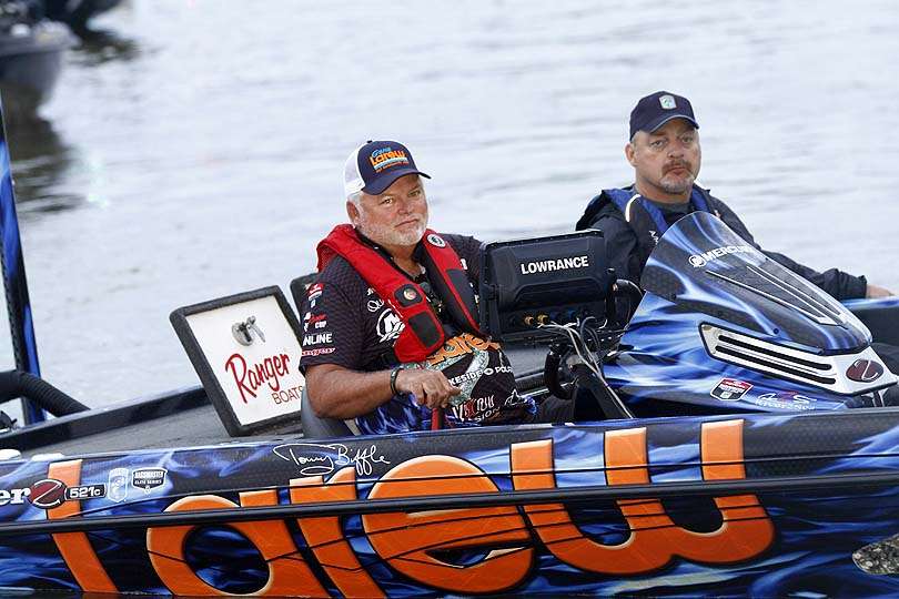Another familiar face here is Tommy Biffle, an Elite Series pro from nearby Wagoner. Biffle knows the river well and his style of shallow flipping and pitching will likely put him in contention to win. 