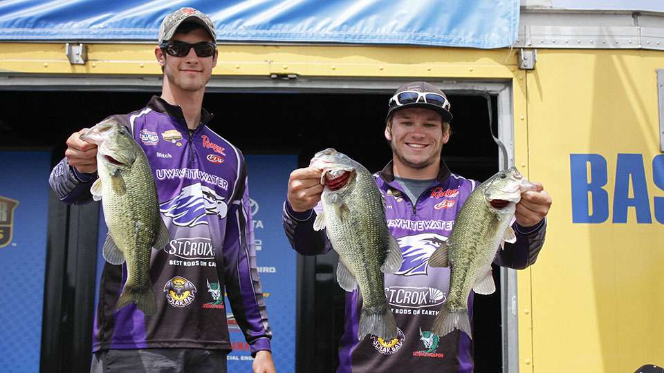 Steven Sallow and Mitch VanErt of Wisconsin-Whitewater (20th, 19-11)