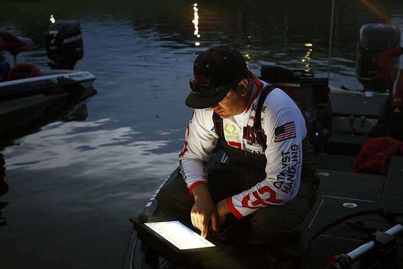 Gerald Spohrer is the last angler inside the cut at 12th place. 