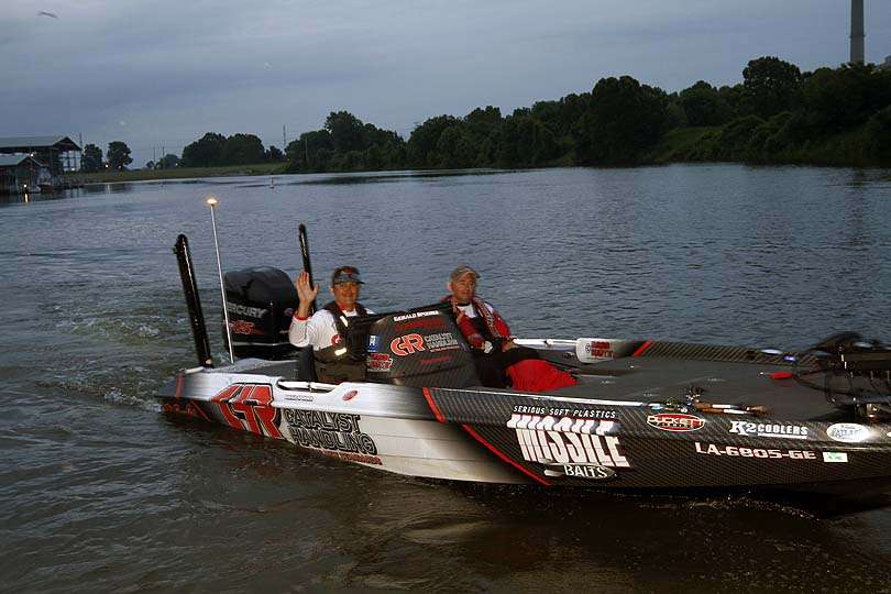 Gerald Spohrer brings up the rear and hopes to move up on this final day.