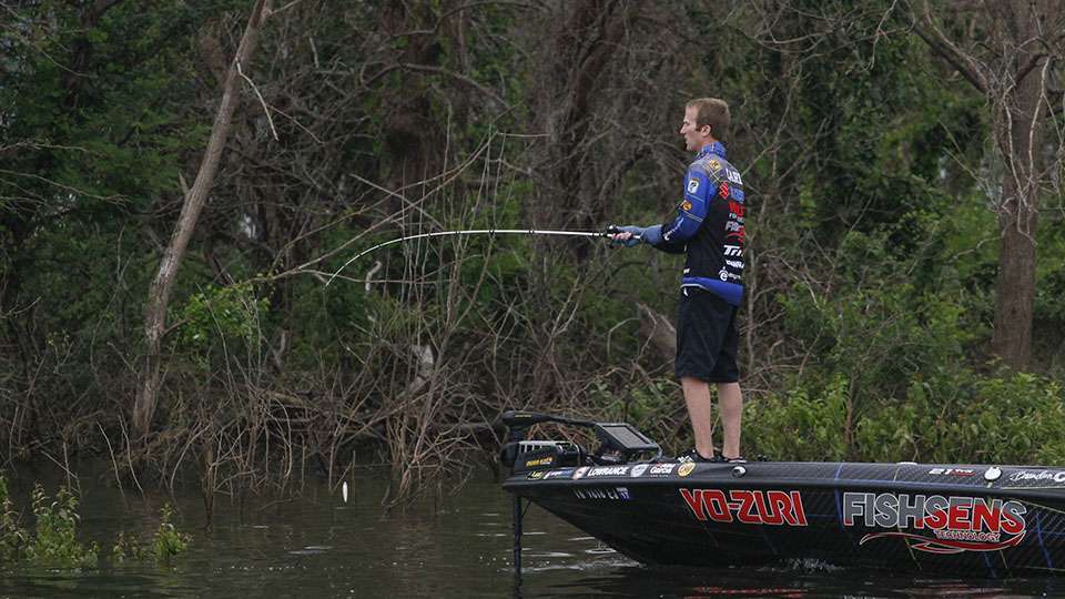 Card started the final day in what seemed like an insurmountable deficit, but with a fickle Lake Texoma he still had a chance.