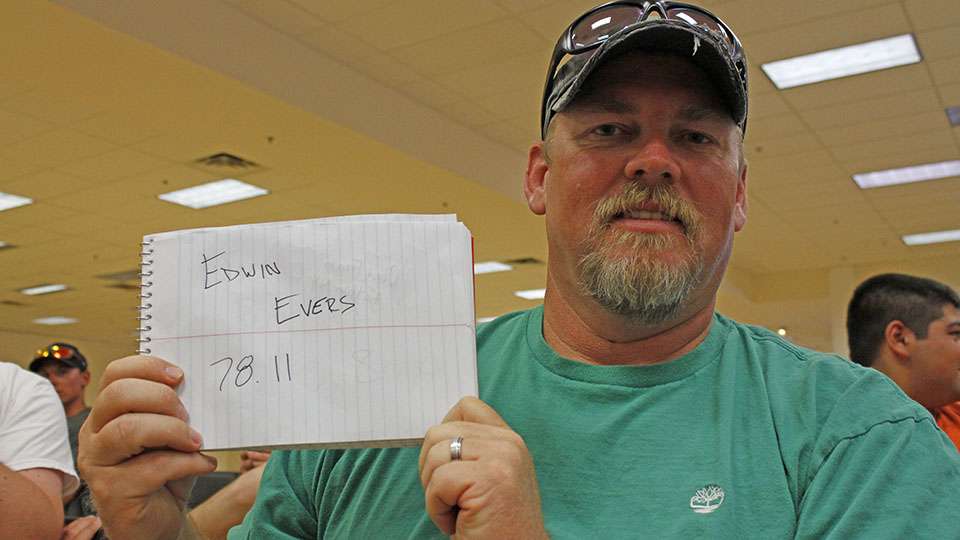 Another vote is in the books for Edwin Evers as Chris French of Fulton, N.Y., thinks over 78 pounds will be enough.