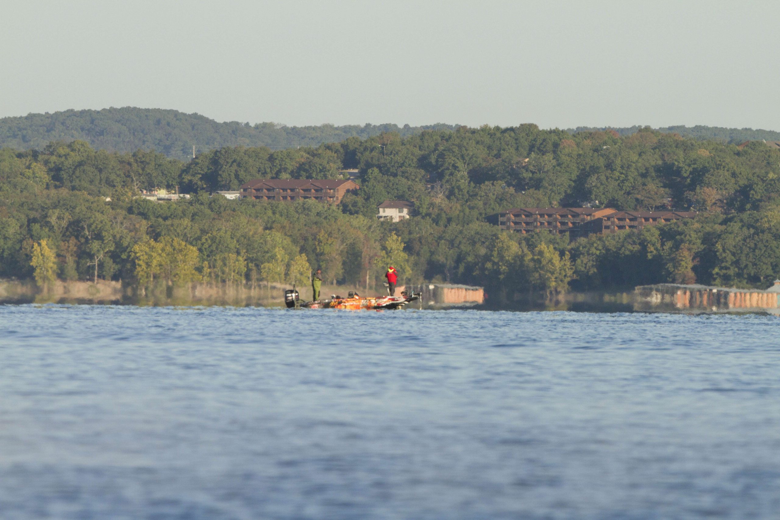 24. Table Rock Lake, Missouri [43,100 acres] Letâs welcome The Rock back to the rankings! After a lackluster showing in 2015, this White River impoundment is looking really good this year. A March Solo Pro Series tournament took 20.48 pounds to win, with the big fish landing at 5 1/2 pounds. The average weight of fish brought to the scales was 2.63 pounds â and thatâs a mix of largemouth and smallies.