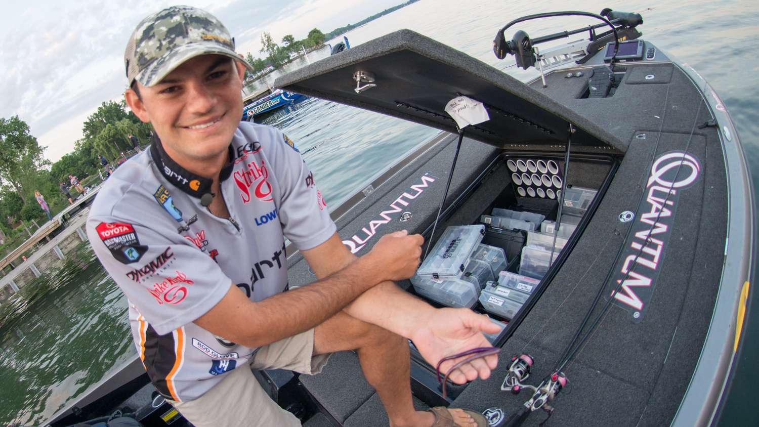 <b>2. Jordan Lee, 70-12</b><br> Jordan Lee kept things simple all week. In doing so his mind stayed keenly focused on dialing in to the bass on a drop shot and wacky rig. That allowed him to discover subtle changes in the bite instead of shifting gears mentally and mechanically with a variety of lures. 