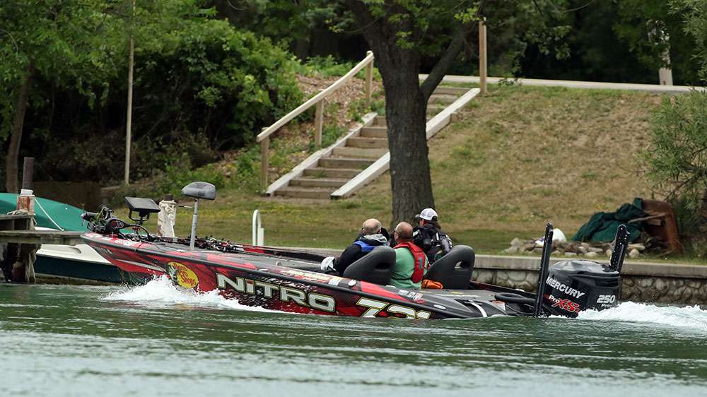 While both anglers had seemingly little trouble catching fish during the match-ups with other anglers, the final day match up started very slow.

