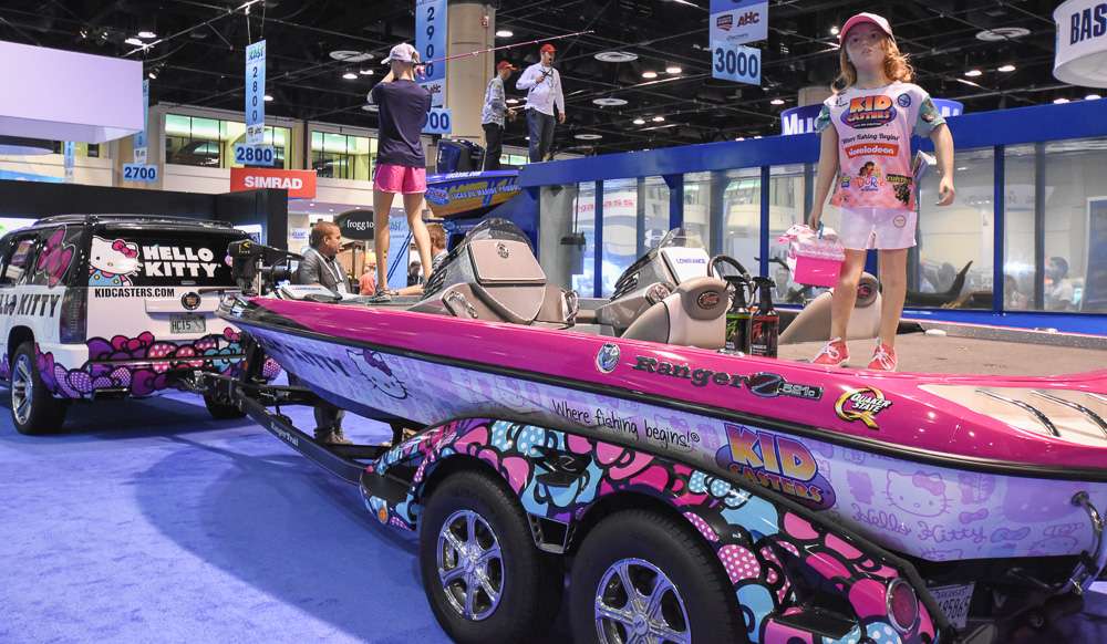 This boat calls for a girlâs day out fishingâ¦