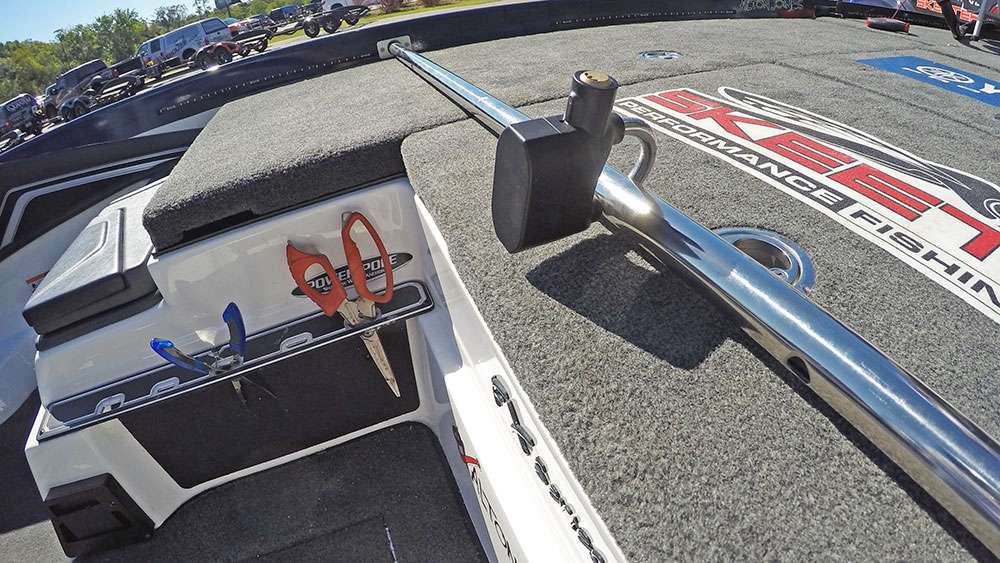 Skeeter makes security a priority. By placing this steel bar and lock across the front deck of Jones' boat, the storage compartments cannot be opened. 