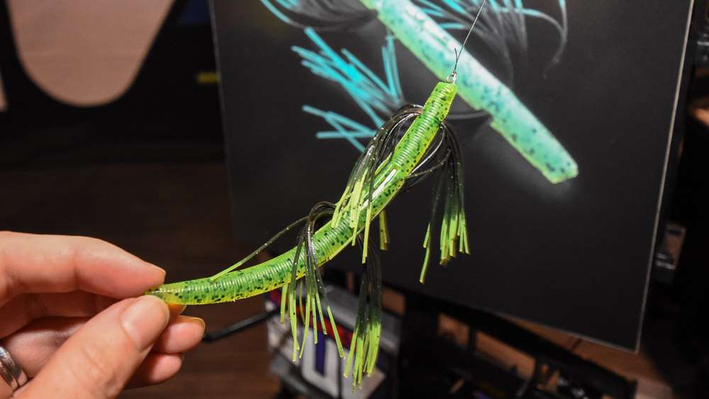 <i>Tightlines UV</i><br>
<b>Whisker Series</b><br>
<p>Here's a look at one of the Whisker Series baits under UV light - the way a bass would see it.