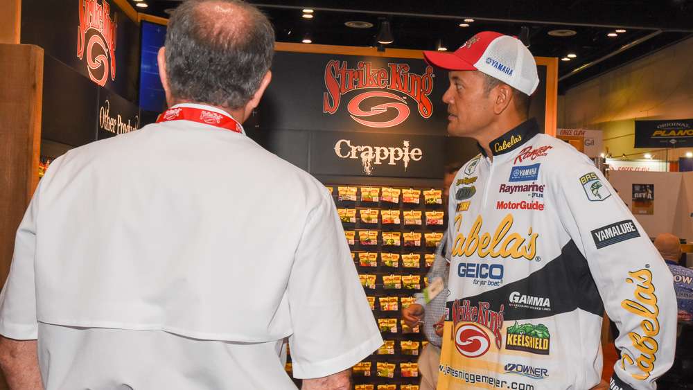 The Strike King booth hosted a few Bassmaster Elite Series anglers during ICAST 2016. The Elites help promote their sponsorsâ products during the biggest show going in the fishing market. Here James Niggemeyer answers a question.