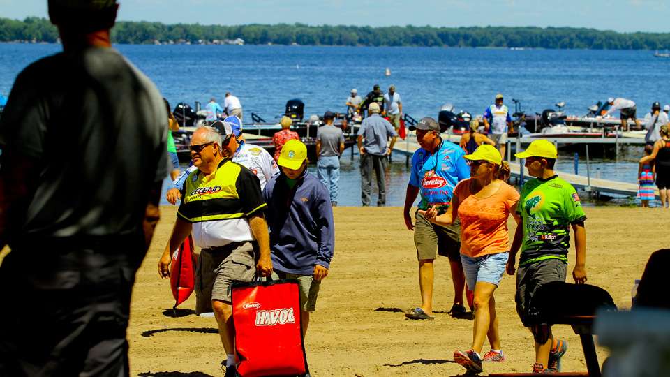 The first flight of anglers begin to bring their fish to the scales on Day 1 of the Bass Pro Shops Northern Open #1 on Oneida Lake.