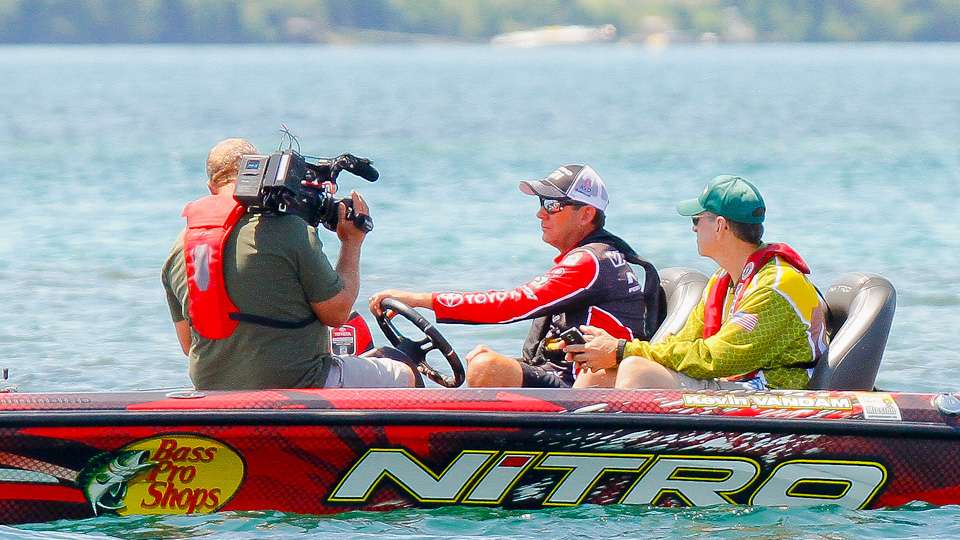 Kevin VanDam waits for the official time to start fishing during the afternoon session on the Niagara River. 