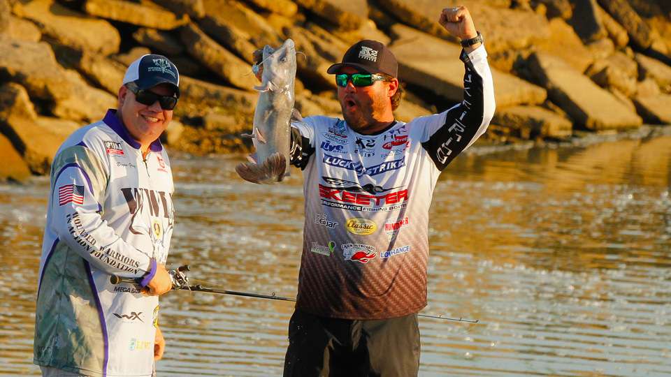 The two would show off the big catfish, and it was obvious this event was as much about having fun as it was about the competition. 