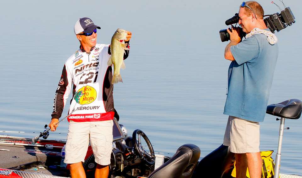 And show it off for the live audience viewing on Bassmaster.com.