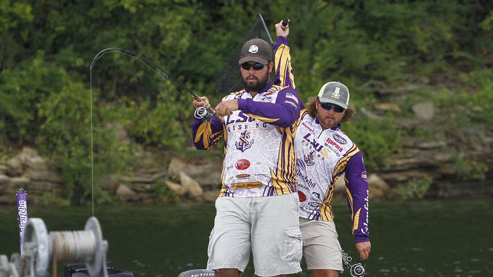 They started the day in 10th and needed a decent bag to have a shot at the Top 4. They already had a limit and had culled some, but one bigger bite would help exponentially.