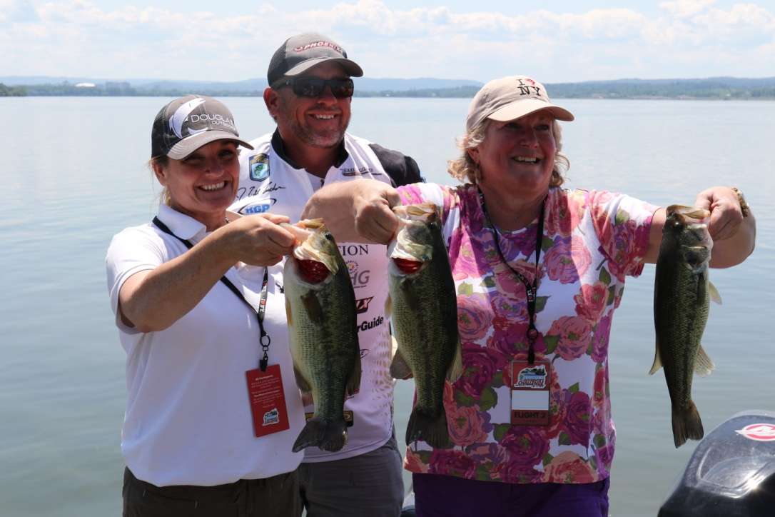 Sixteen Bassmaster Elite Series pros joined New York state officials on Onondaga Lake Saturday, June 25 for a special Governor's Challenge.