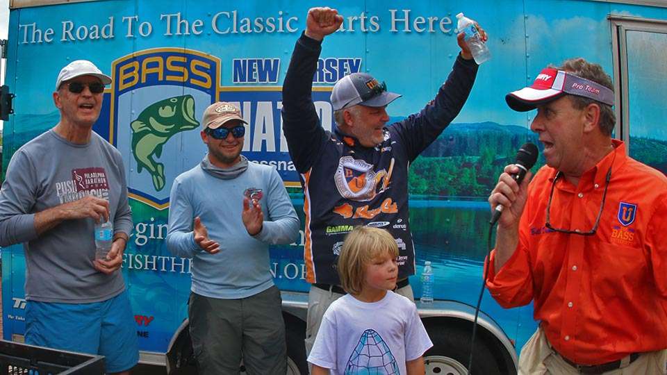 Pete Gluszek enjoyed taking over first place and knocking John Murray off the hot seat, which was inside the BassCat to be given away by Wood Boat & Motor.