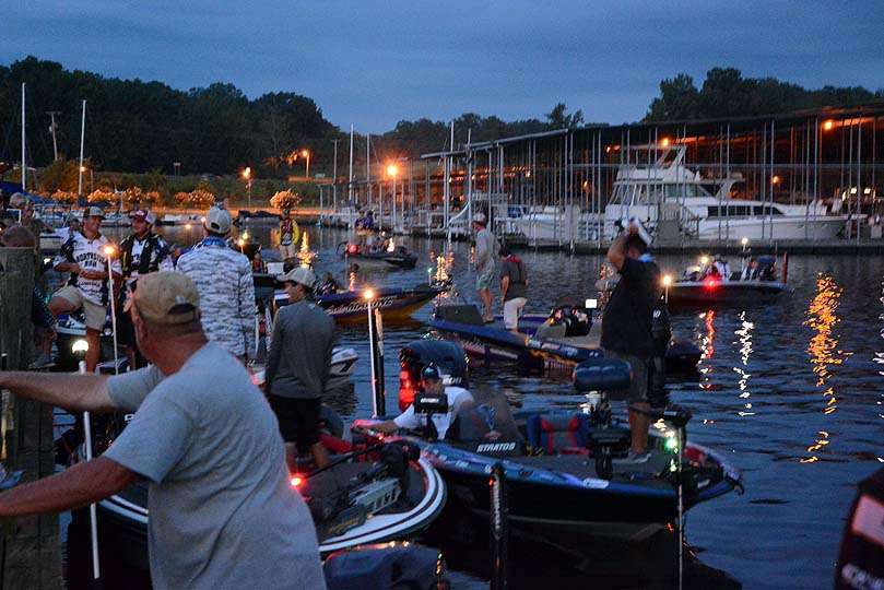 Paris Landing State Park is the takeoff site for the tournament. Itâs been a busy week here with 170 teams and 340 anglers competing on Barkley and Kentucky lakes. 