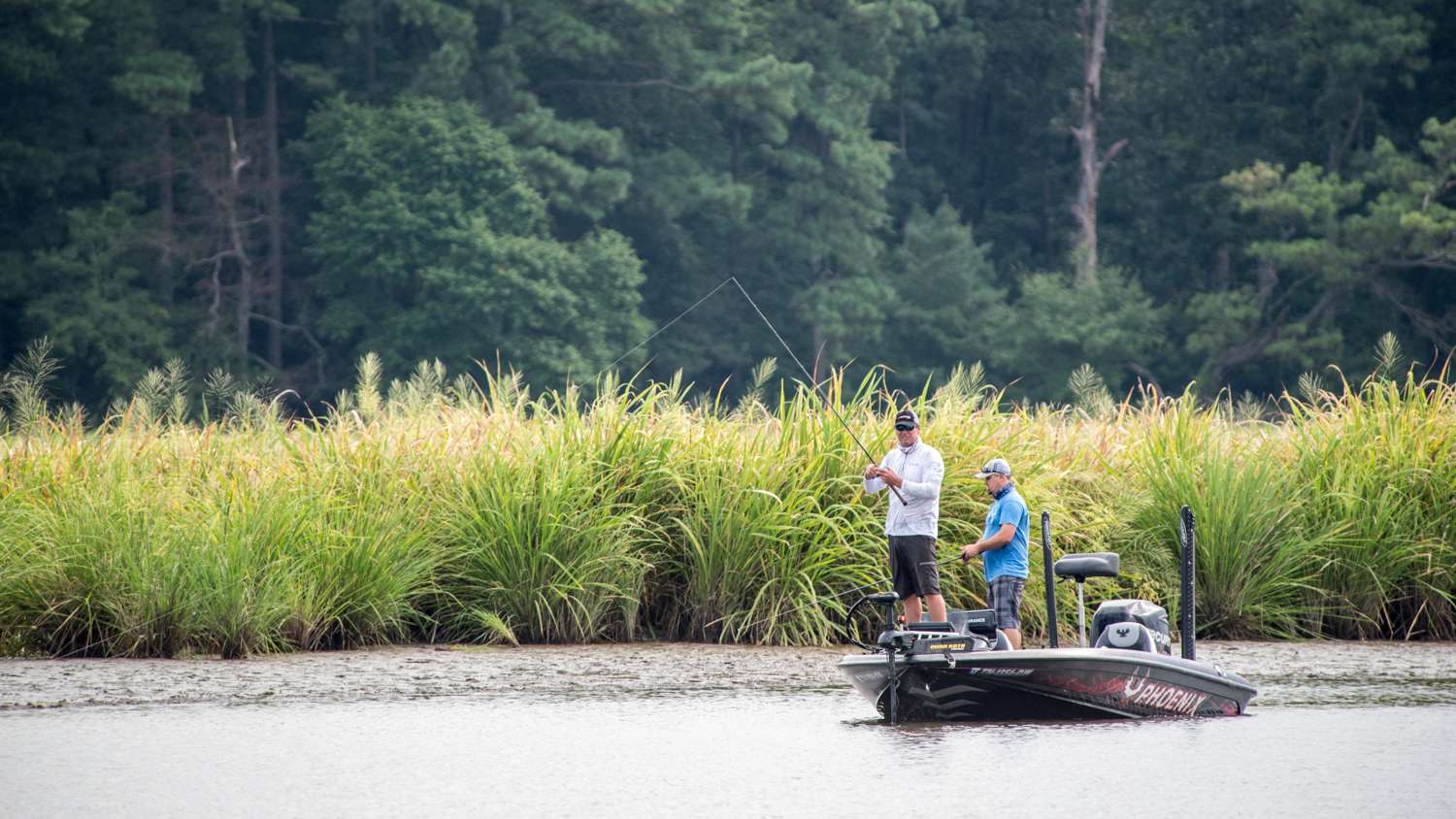 Head out with the pros and cos as they take on the first day of the 2016 Bass Pro Shops Northern Open #2.
