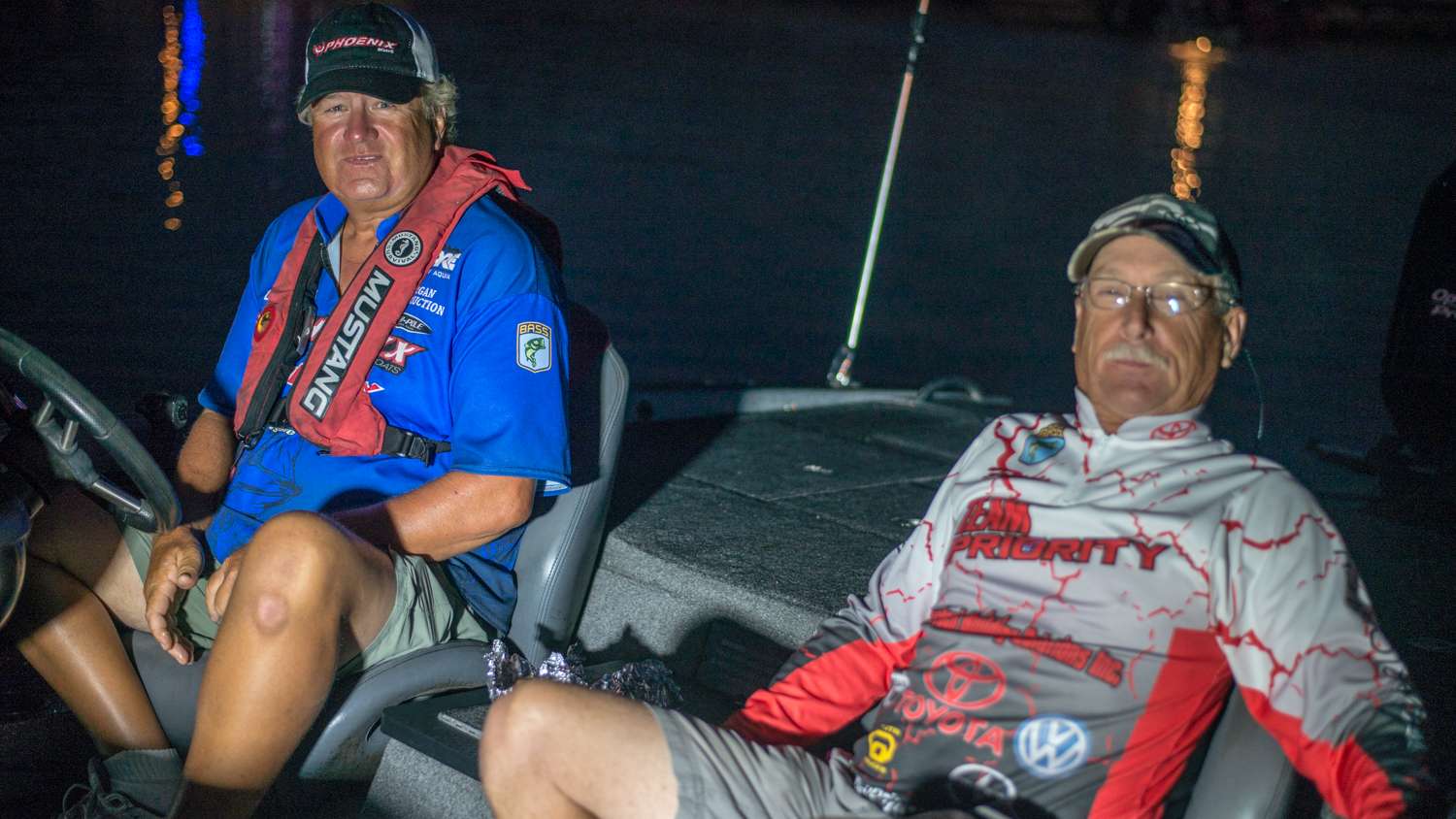 Anglers wait patiently for takeoff to begin. 
