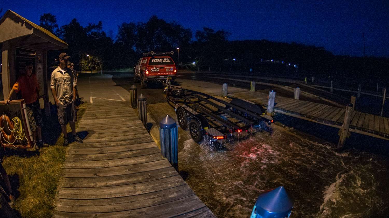 Having deposited his boat into the Potomac, leader Justin Lucas heads off to the parking lot.