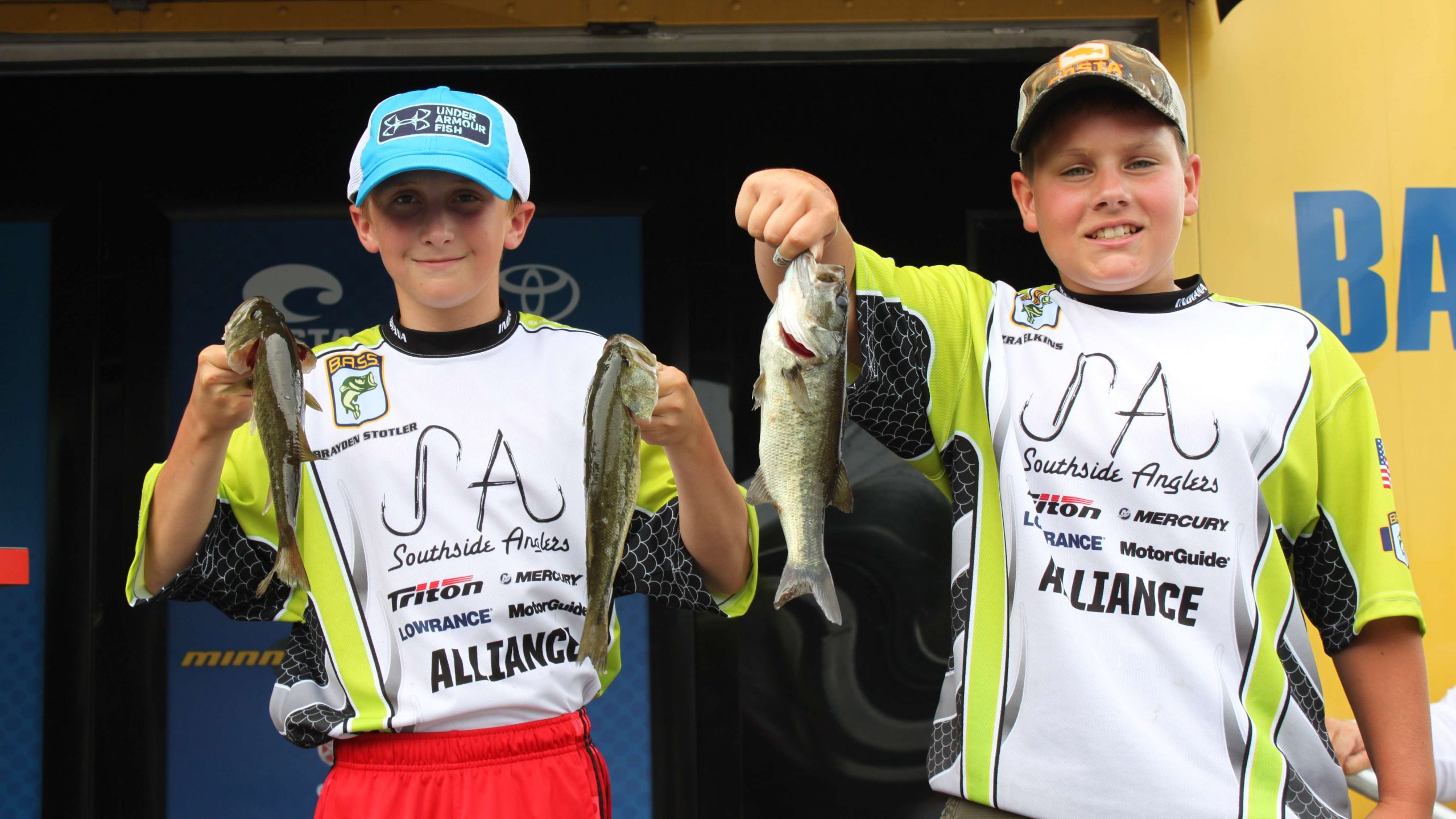 Indianaâs Braden Stotler and Ezra Elkins are in a tie for 16th place with three fish that weighed 2-7 total.
