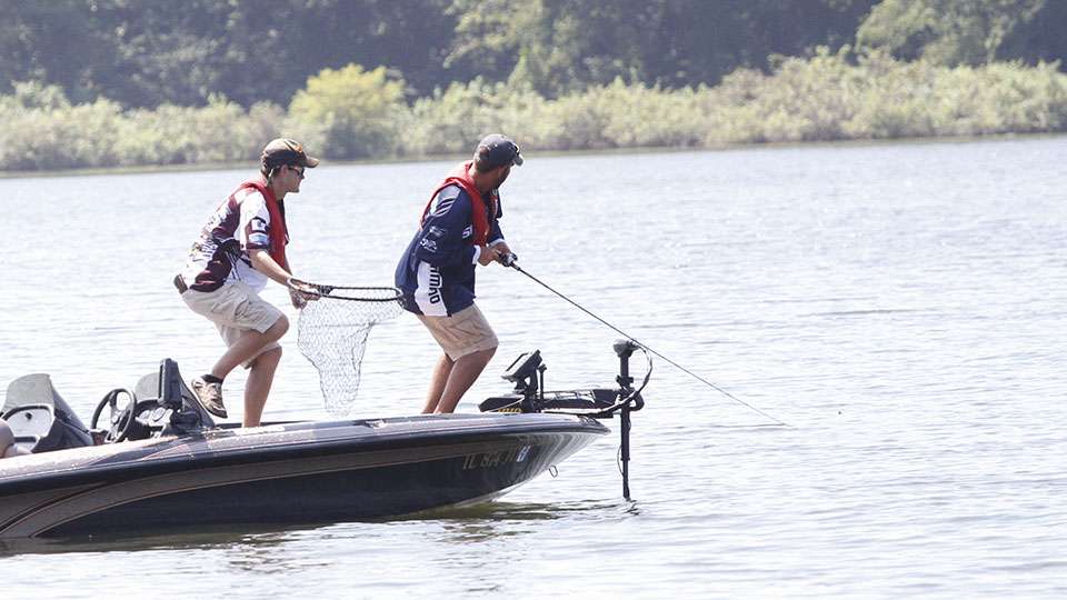Day 2 of the Costa Bassmaster High School Series National Championship on Kentucky Lake was a topsy turvy day as a change in weather made the standings change considerably and the bite got tough for some teams. The first team we found after we left the College Classic Bracket anglers was Trevor McKinney and Dailus Richardson of Benton High School. They were in 9th place after Day 1.
