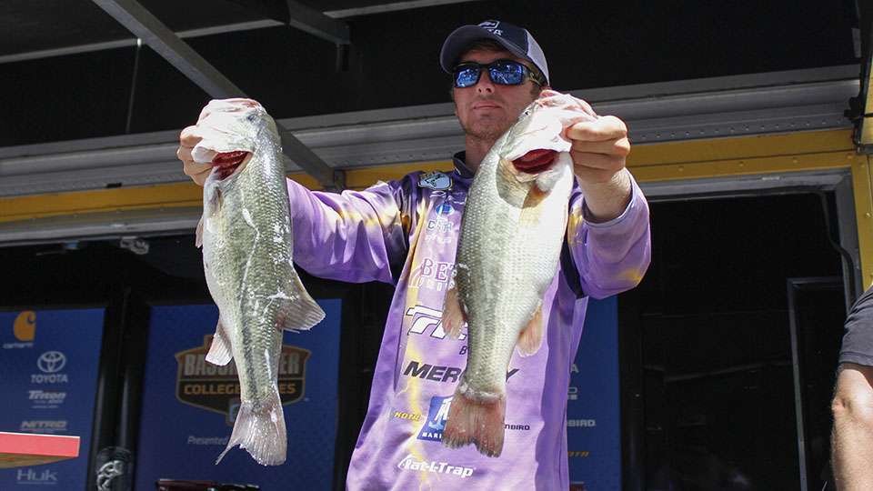Garrett grew up fishing Kentucky Lake and it played in his favor this week as he and teammate Brian Pahl made the Top 4 for the Bracket and he fished with confidence on a lake he knew well.