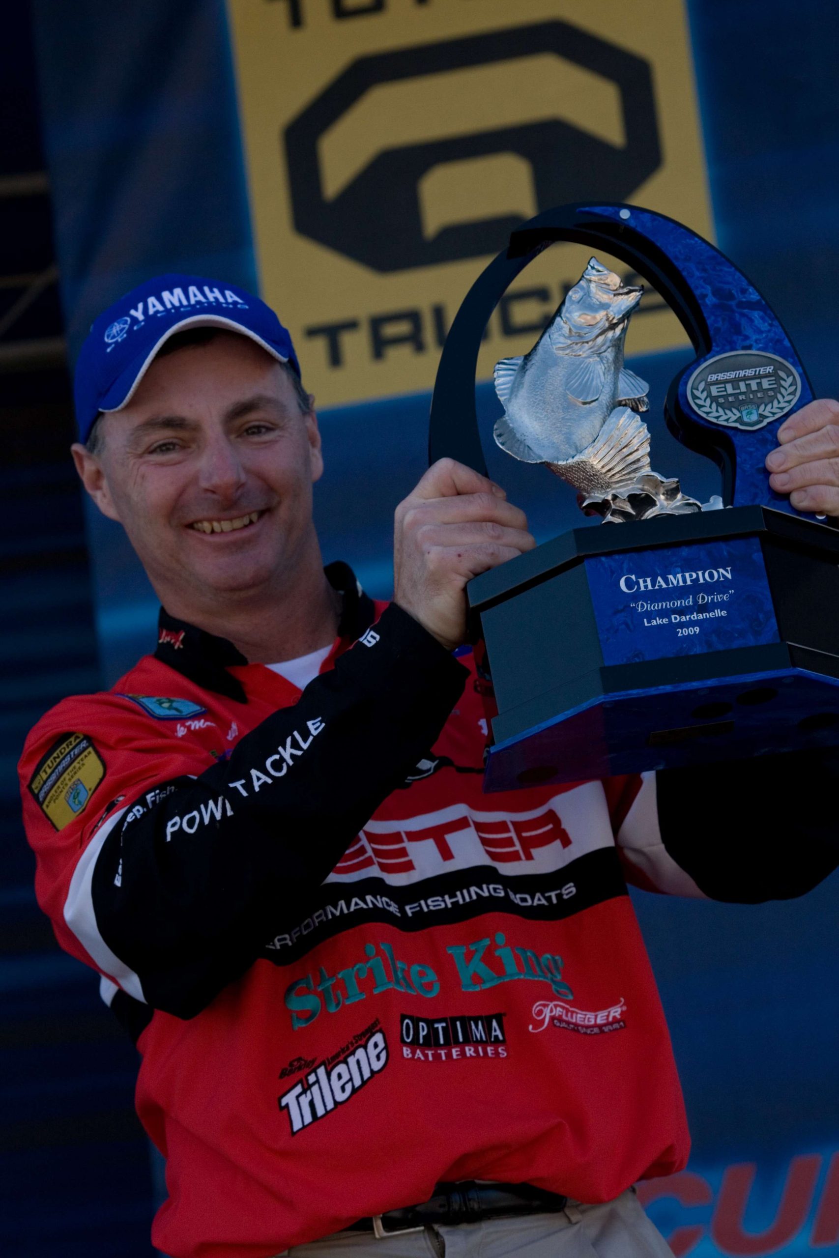 In 2009, Mark Menendez edged out Kevin VanDam to win his first and only Elite Series trophy on Dardanelle. 