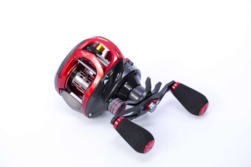 A reel nearly equal in strength to metal but much lighter, at 6.5 ounces, comes from the AIRLITE technology used in the Big Sexy reel. The low-profile 7.3:1 gear ratio reel has 9 stainless steel ball bearings plus 1 roller bearing. Nylon line capacity is 200 yards for 10 pound and 110 yards for 14-pound test. Match it up with its namesake rod for a perfectly matched combo. The reel retails for $129.99.