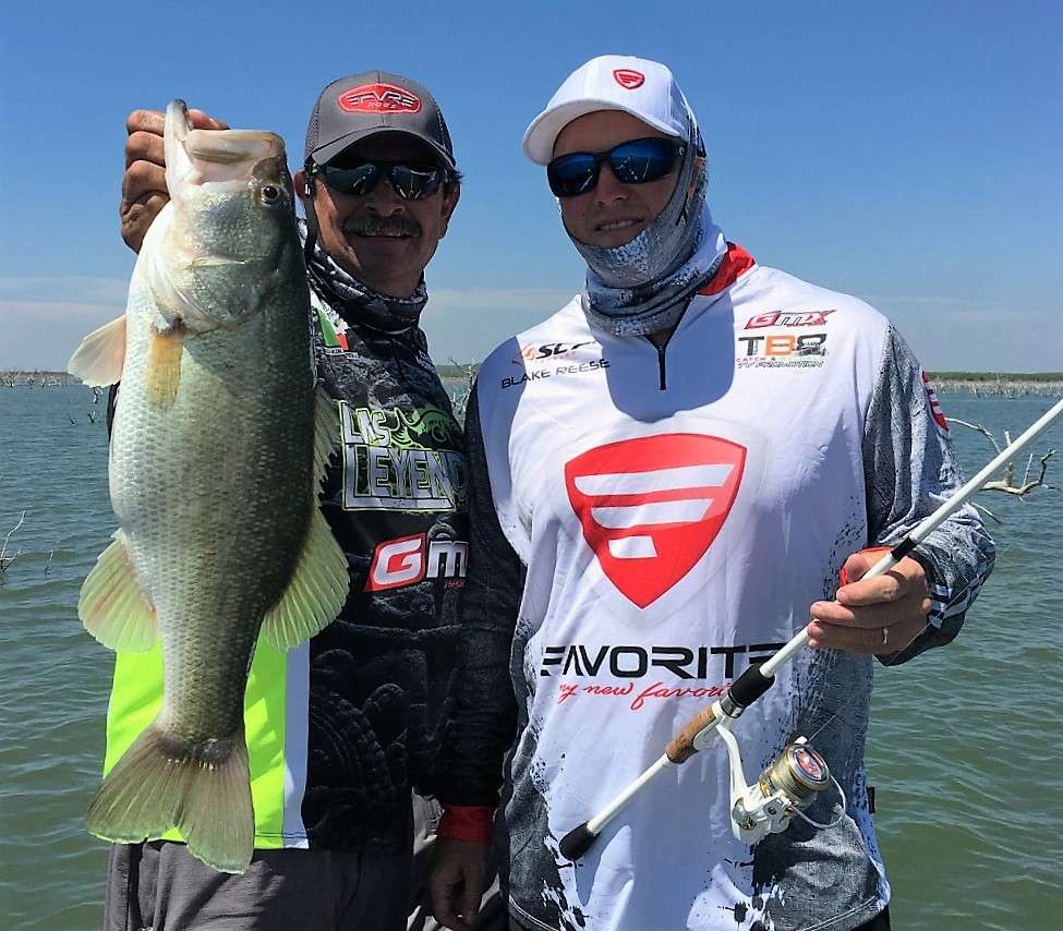 Favorite Fishing is a global brand respected by anglers from all around. Those include professional bass angler Chuy Morales of Mexico. Favorite Fishing teammate Blake Reese proves the bass grow big in Mexico. Reese and Morales put Favorite Fishing rods to the test and they exceeded expectations for toughness, sensitivity and strength.  
<p>
<a href=http://favoriteusa.com target=