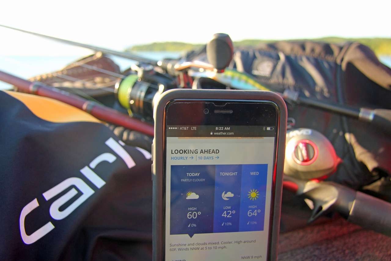 For the first time in many months, dependable jackets and outerwear will replace flip flop sandals and sweat-wicking shirts among the Bassmaster Elites. The first major autumn cold front just hit Mille Lacs, and according to The Weather Channel, high temps wonât get out of the 60s throughout most of the tournament.