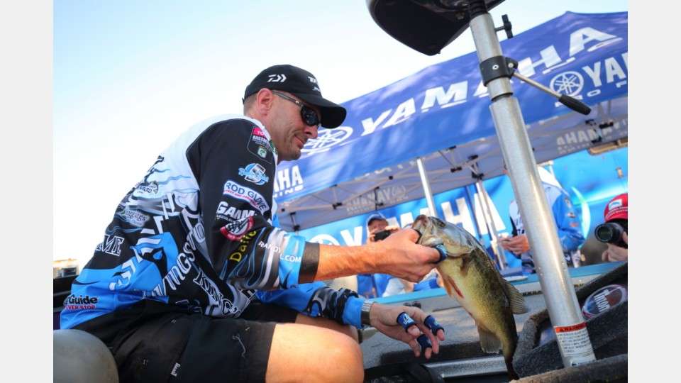 Also, anglers like Randy Howell will be hoping to climb in the standings and secure a spot in the 2017 GEICO Bassmaster Classic presented by GoPro. As of now, the top 39 anglers in the standings will receive berths, and Howell needs to do well as he sits 42nd. Howell needed an 11-place finish in La Crosse to rise in the standings and advance to Mille Lacs.
