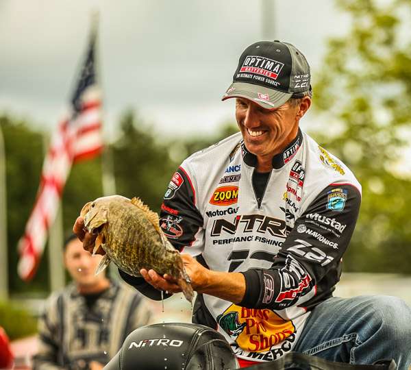 2016 GEICO Bassmaster Classic Champion Edwin Evers shows off a nice Mille Lacs bass.