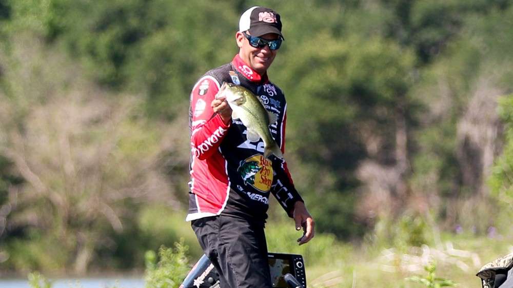 Kevin VanDam	, 34th place, 580 points. <br>
Events won in 2016: 2016 A.R.E. Truck Caps Bassmaster Elite at Toledo Bend, 2016 Busch Beer Bassmaster Elite at Cayuga Lake