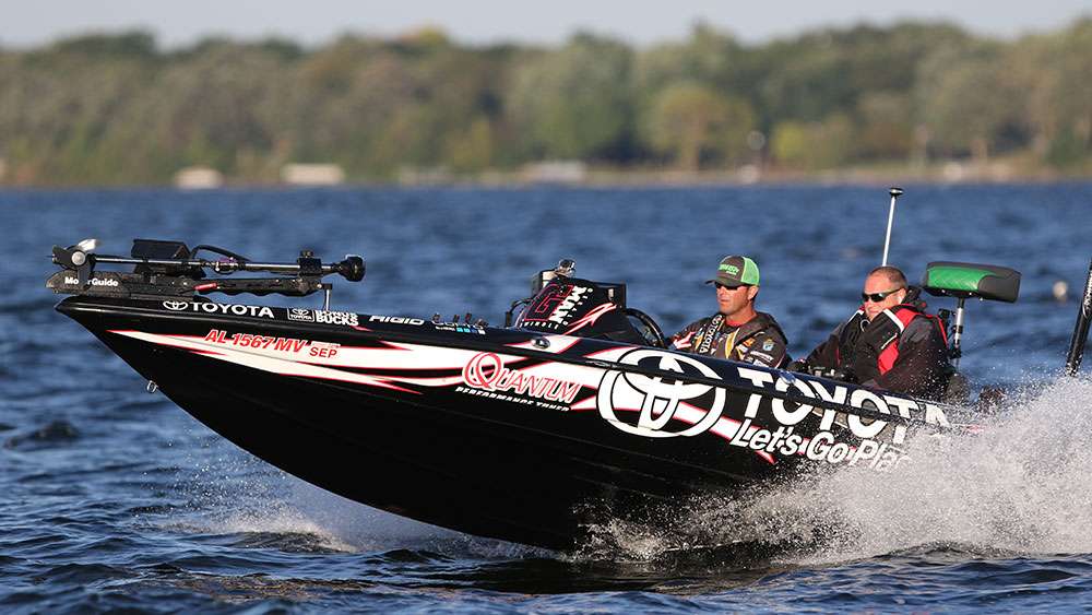 Swindle bucks the waves on the way to his next smallmouth spot. 