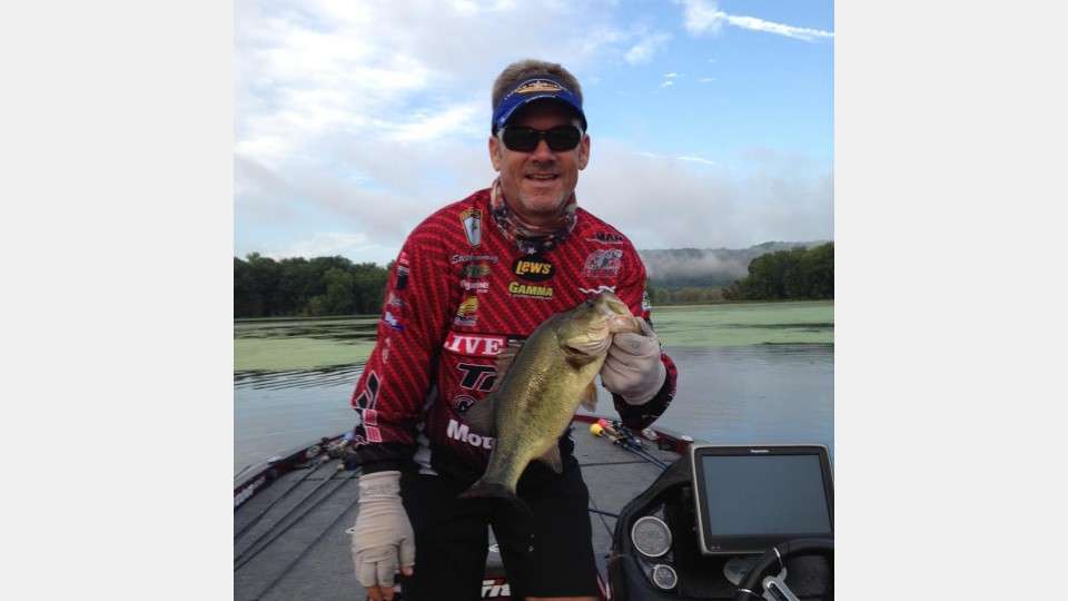 Stephen Browning started the day outside the bubble for the Classic and on the bubble for the AOY Championship (46th place), but was able to move away from the bubble and move into the first man out bubble for the Classic in 40th.
