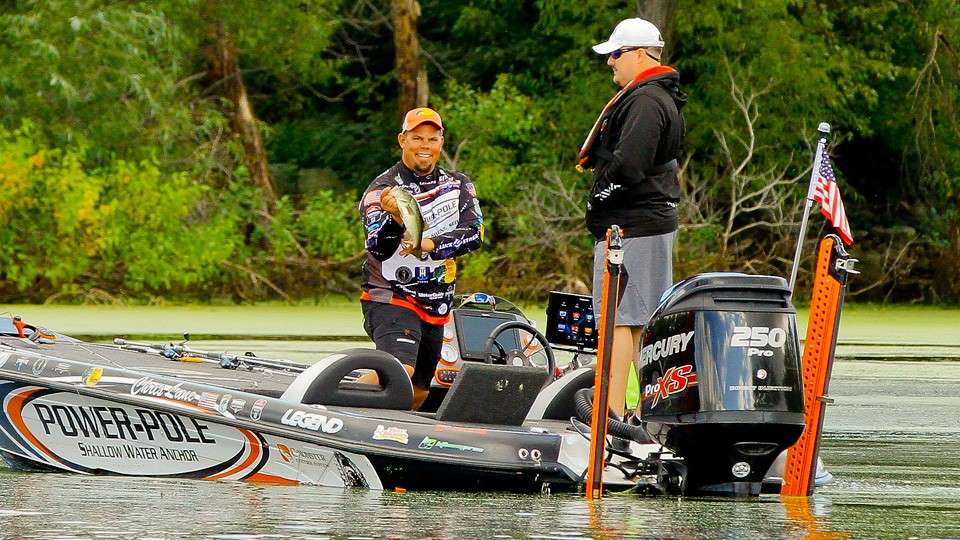 Chris Lane is feeling the pressure. He started the day in 32nd and wanted nothing more than to get a 51-point cushion on 40th place going into the AOY Championship. But an average showing on Day 1 dropped him to 39th, making him the bubble boy going into Day 2.