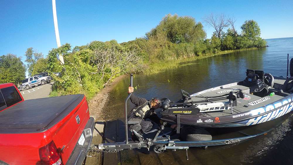 The 31-year-old angler unhooks the bow ...