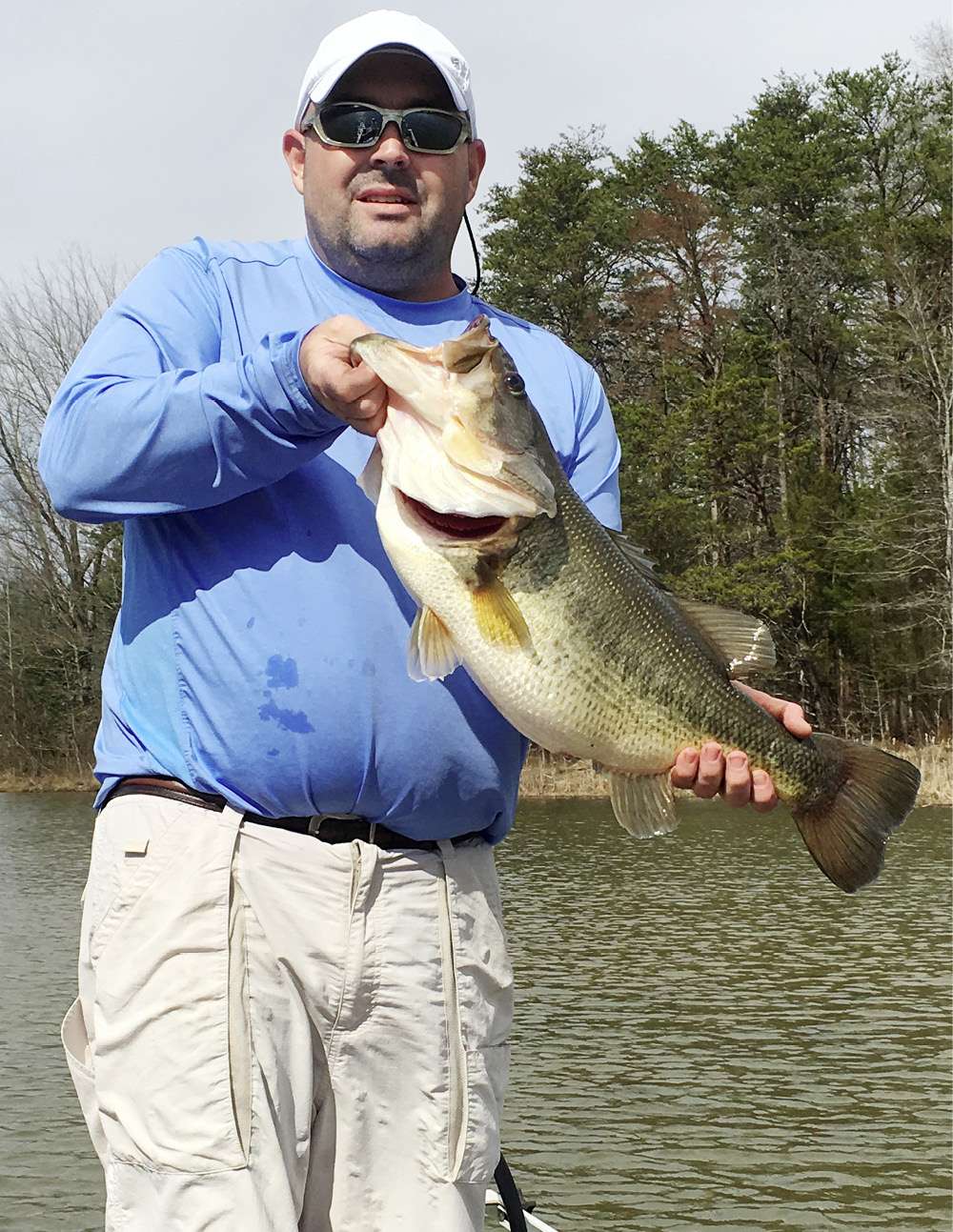 John James<br>
Virginia<br> 12-0<br> Sandy River, Virginia<br>
3/8-ounce homemade jig (crack craw) <br>
Water clarity: stained<br>
Depth: 4 feet<br>
Weather: clear