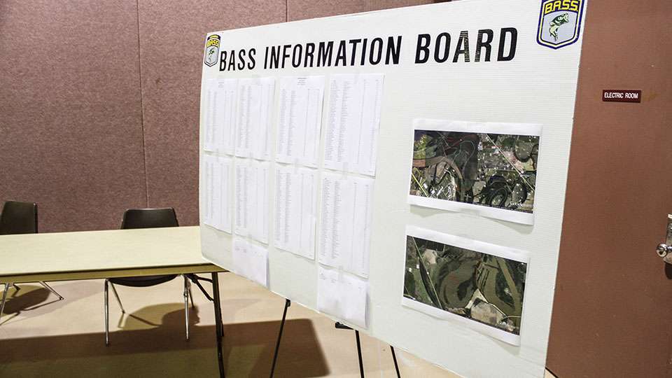 The B.A.S.S. board had the points standings for the 2016 Central Opens season as well as a couple off-limits areas so anglers knew to avoid those.